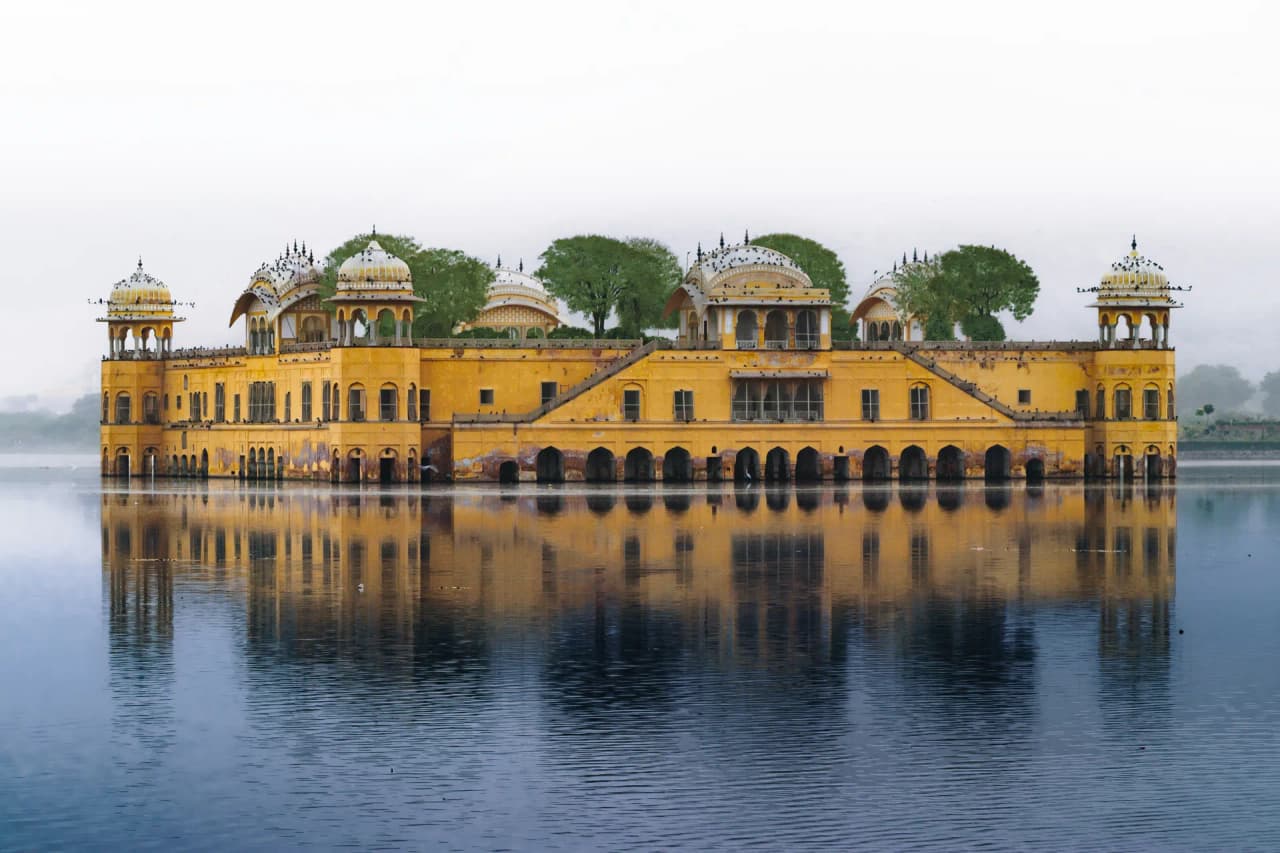 Fort And Palaces Tour